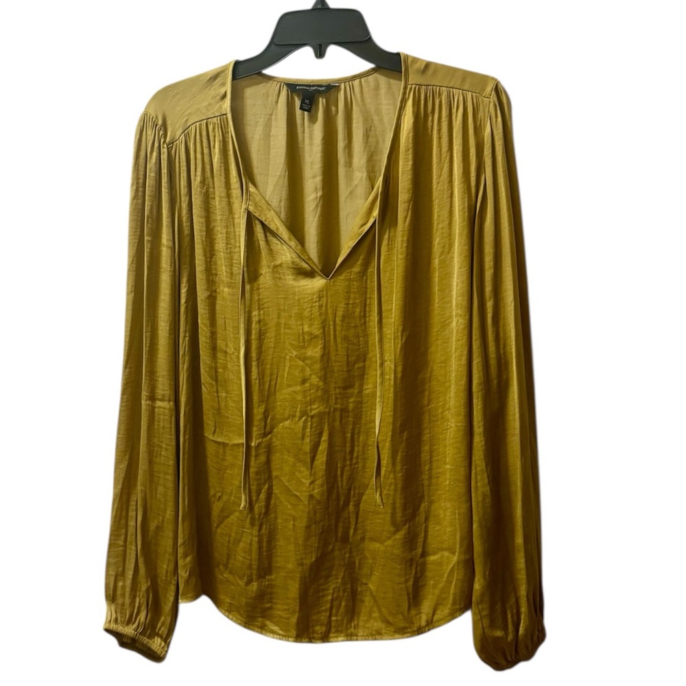 Banana Republic silky gold v-neck long sleeve blouse, XL